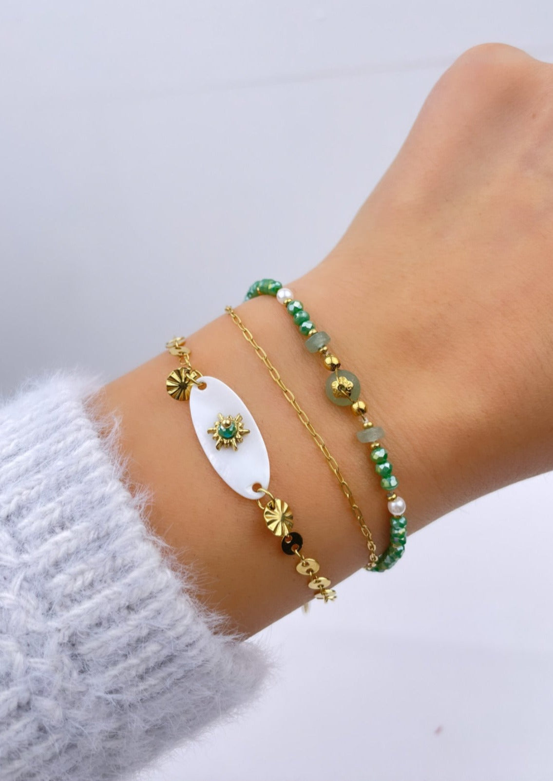ESTELLA - Ensemble de 3 bracelets dorés, pierres naturelles et nacre