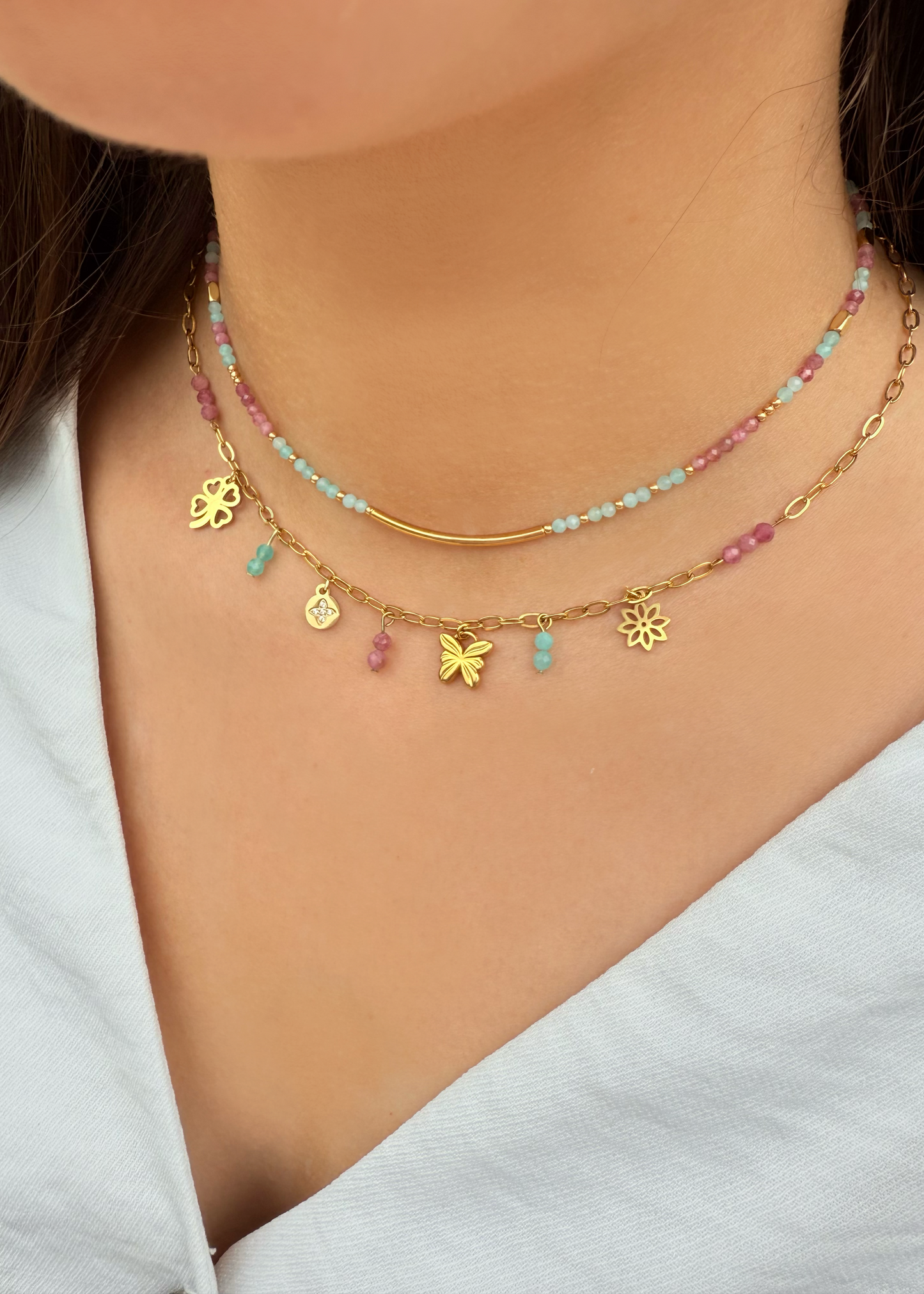 CARLA - Gold choker necklace with natural stones