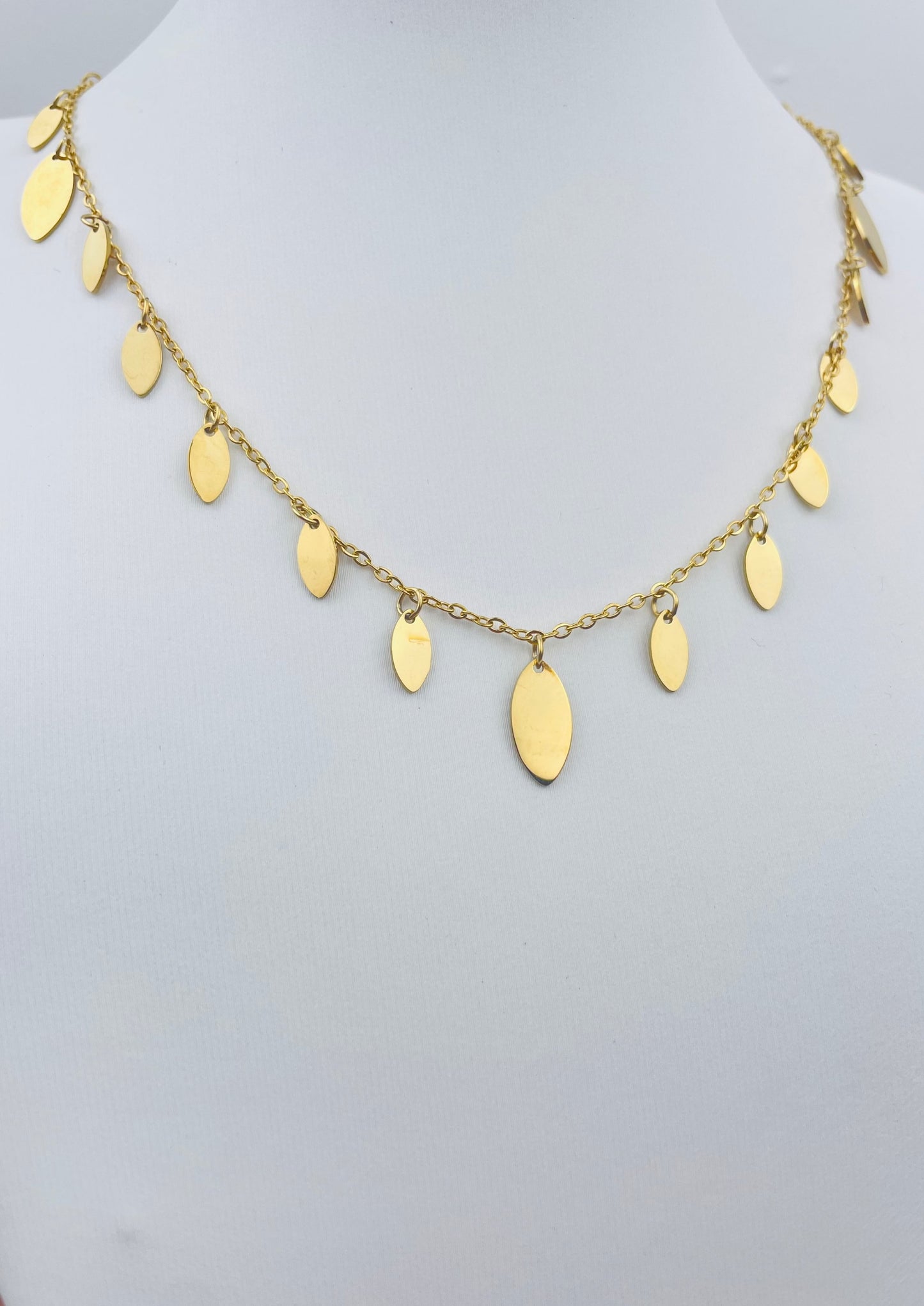 PAO - Collier court et pampilles ovales