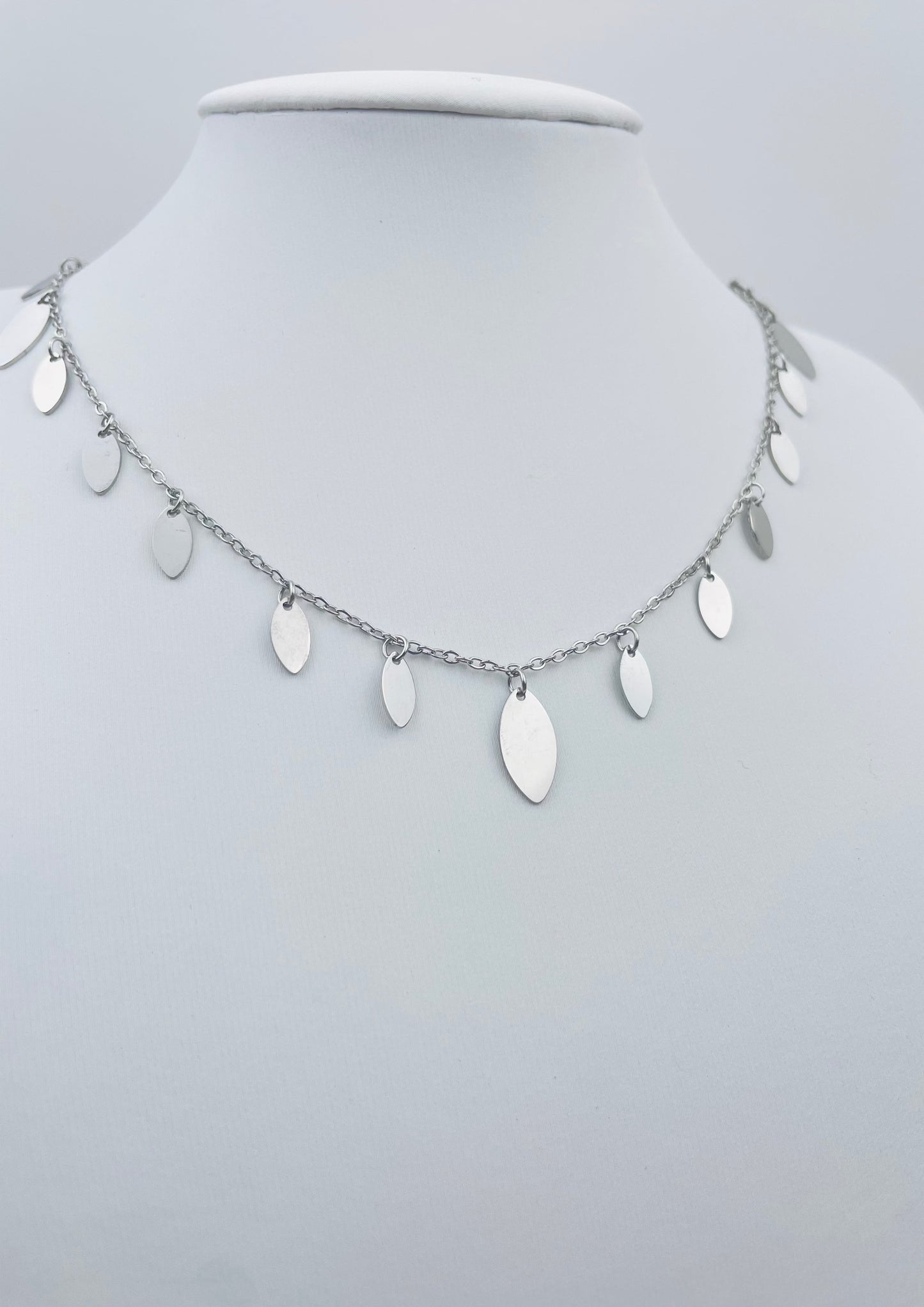PAO - Collier court et pampilles ovales