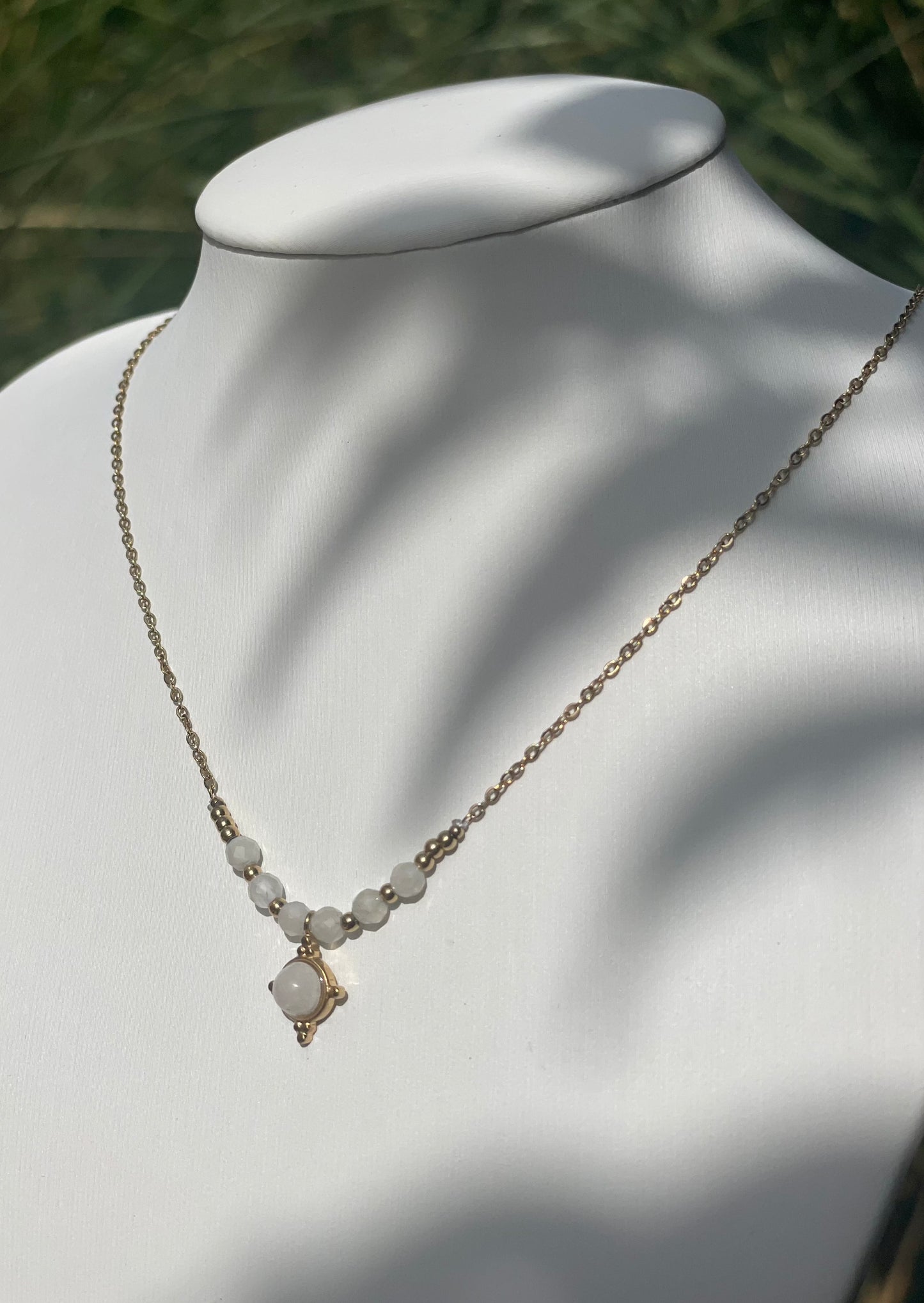 CLEA - Collier doré et pendentif