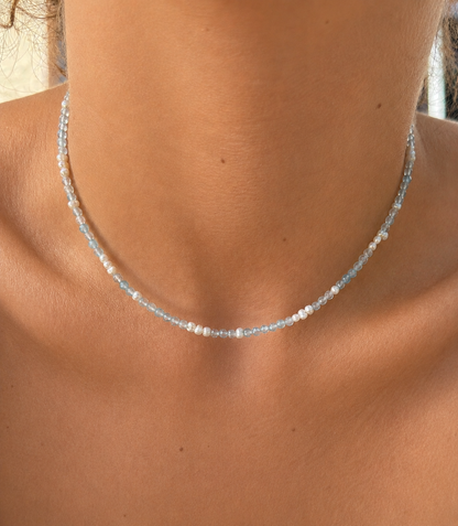 ARIANA - Collier ras du cou doré aigue-marine et perle d’eau douce