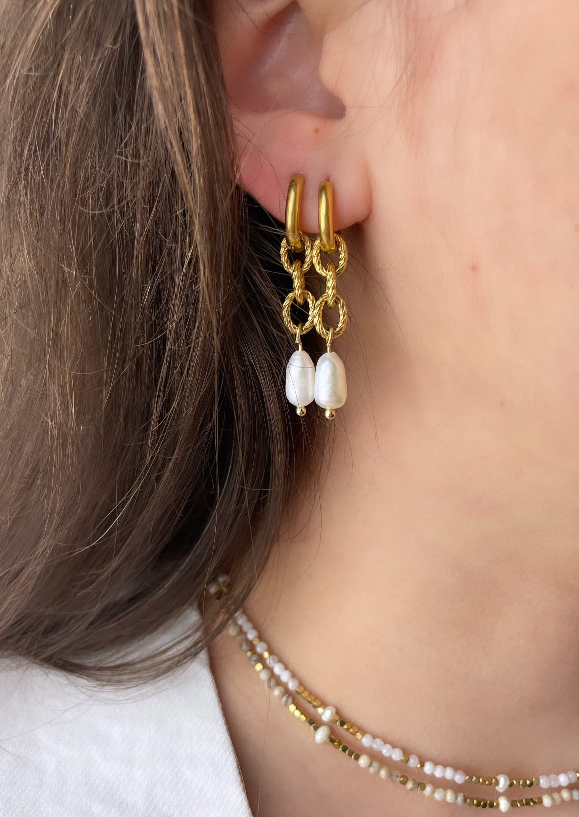 NINA - Boucles d'oreilles pendantes et perles naturelles