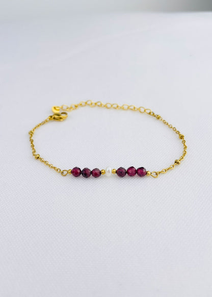 LILI - Golden bracelet, pearl and fine stones