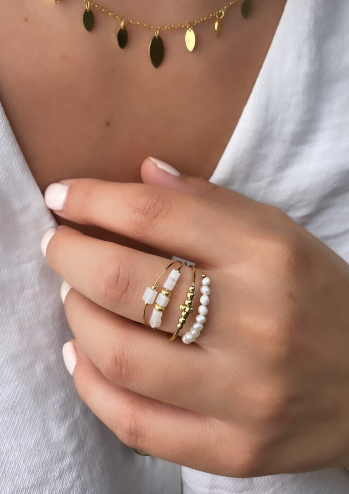 MARINE- Bague avec pierres naturelles (Agate Blanche) et perles
