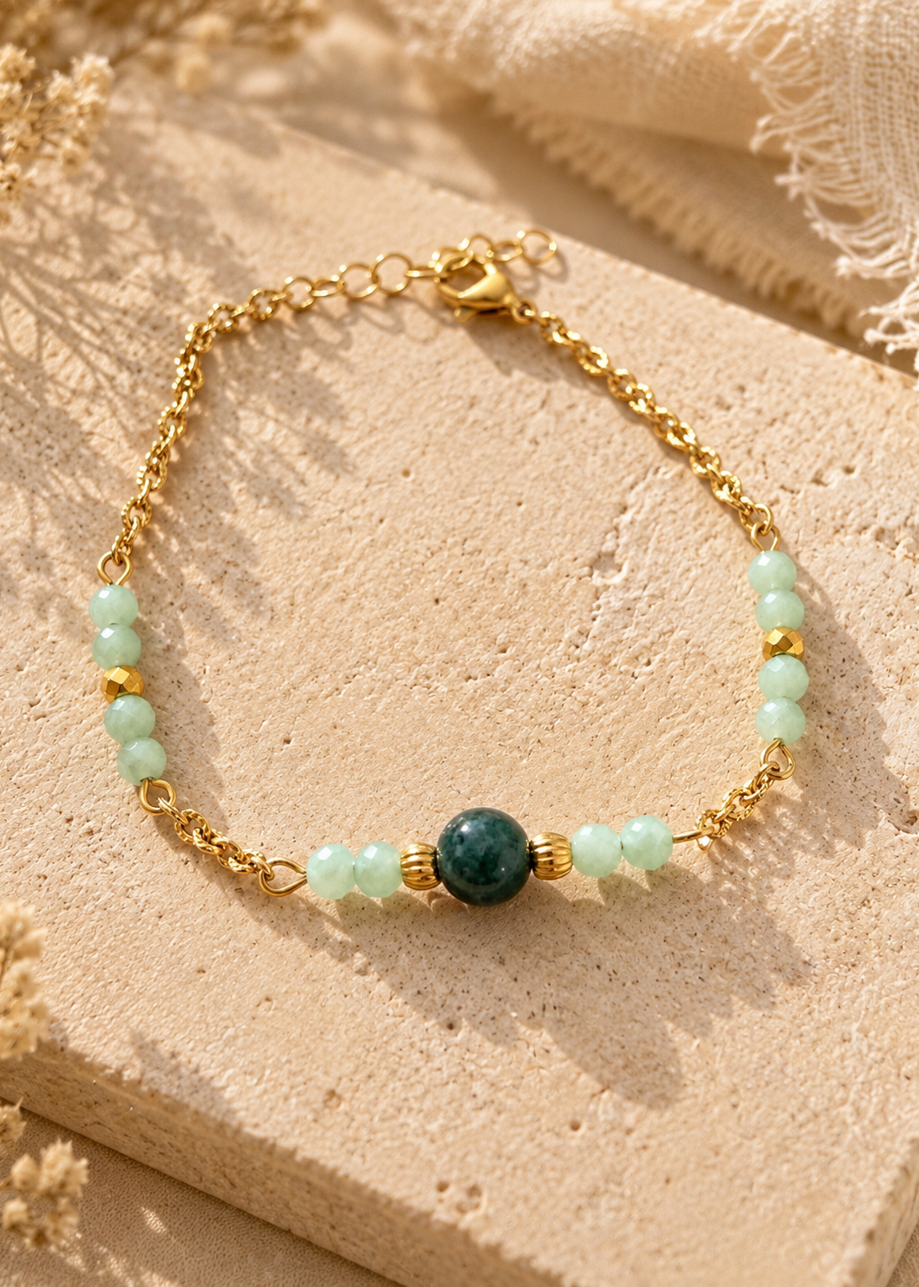 Bracelet en Jade verte du Guatemala 