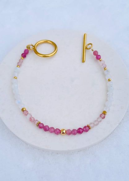 bracelet kacopée, bracelet femme, bracelet pierre naturelle, bracelet tourmaline rose, bracelet femme tourmaline rose, bracelet femme pierre de lune tourmaline et quartz fraise