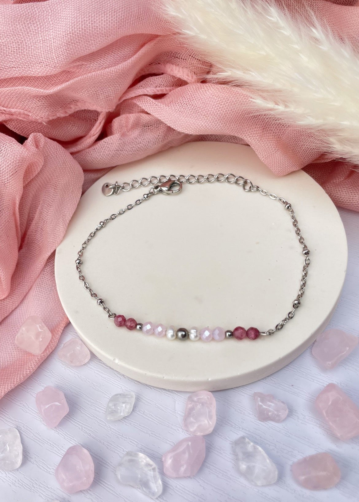 ELINA - Necklace with natural stones