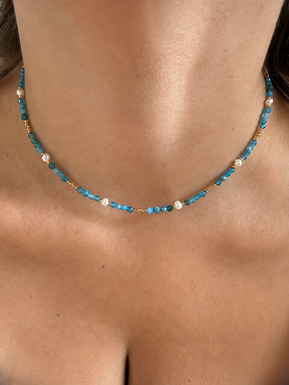 ALIYA - Collier ras du cou doré apatite et perle d’eau douce