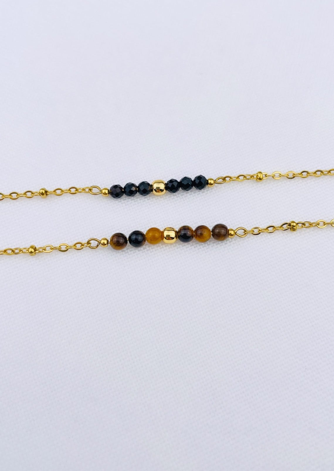 LYANNA - Golden bracelet, natural stones (Aventurine or Quartz)