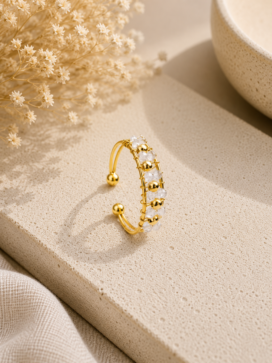 LIVIA - Bague fine dorée avec pierres naturelles