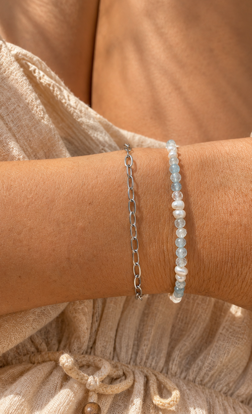 OLYA - Bracelet aigue marine et perles d’eau douce.