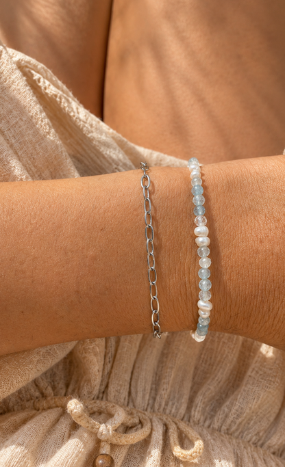 OLYA - Bracelet aigue marine et perles d’eau douce.