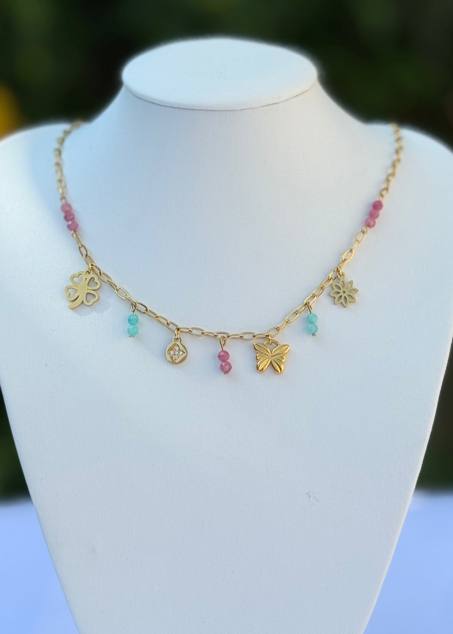 MAÏNA - Necklace with charms and natural stones