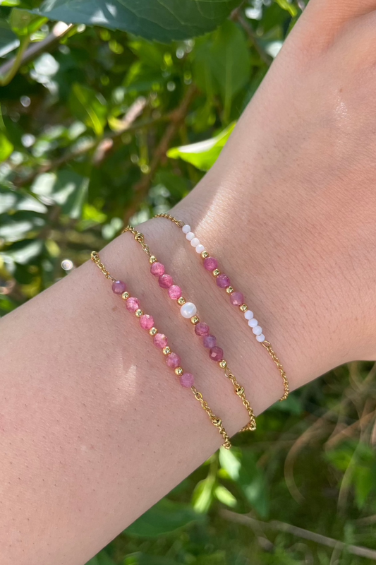 LILI - Bracelet doré, perle et pierres fines