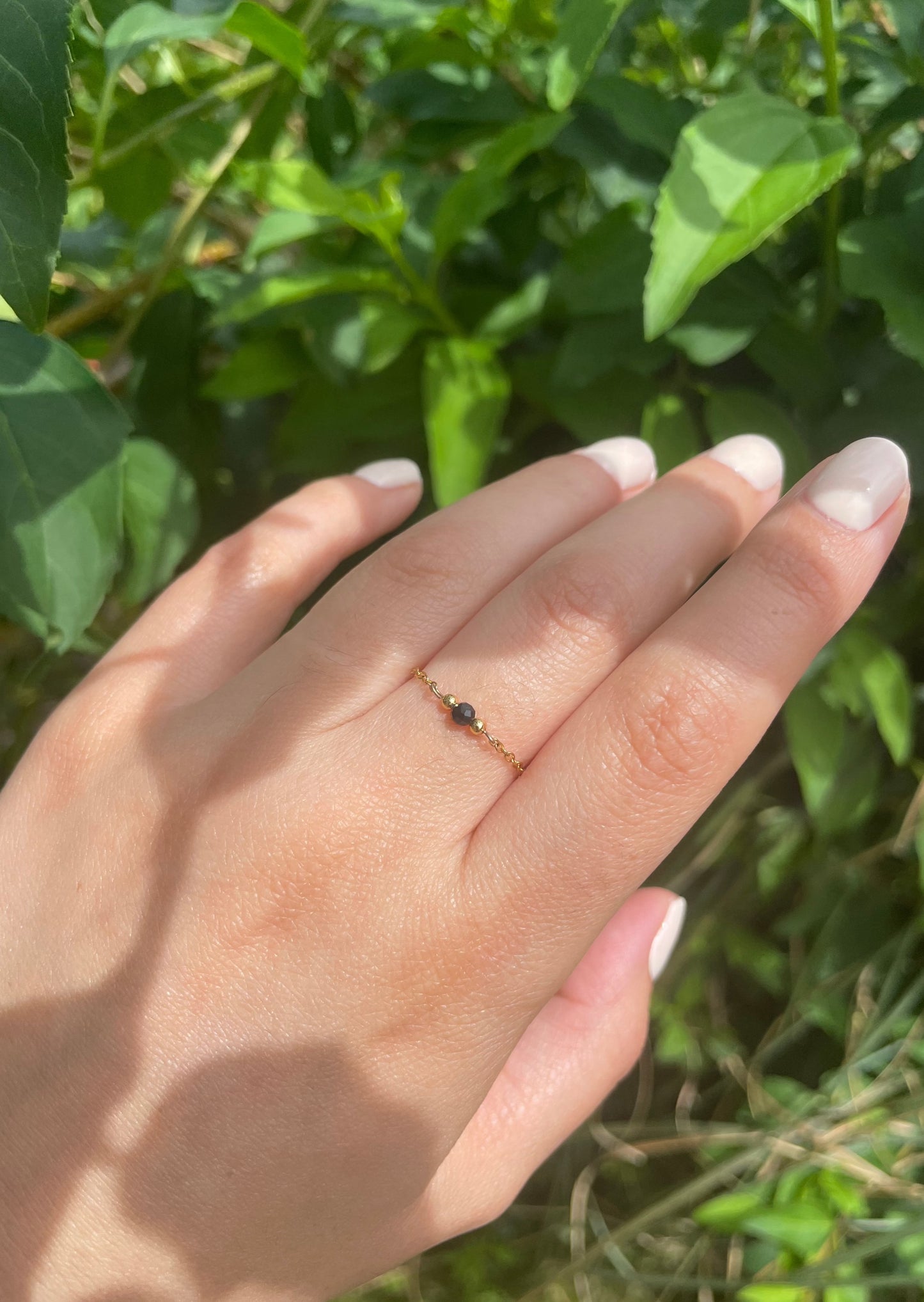 JOYA - Bague dorée et pierres fines