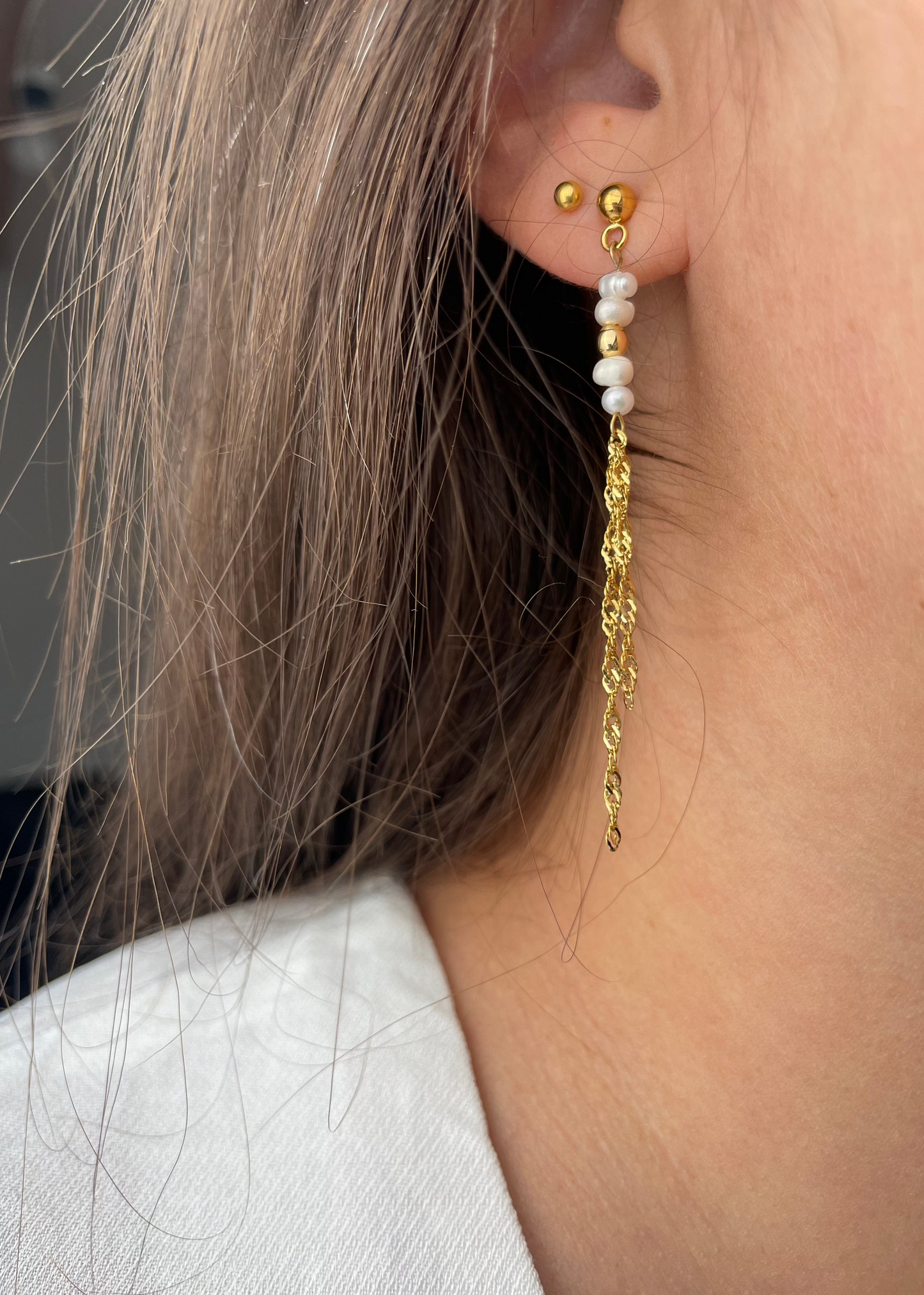 LILA - Double earring connected by a chain, fine stones and mother-of-pearl (individually)