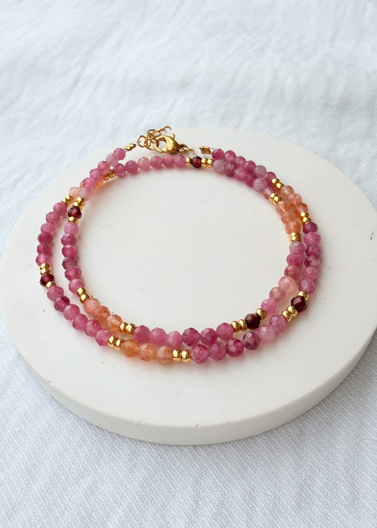 Collier pierre naturelle fait main, tourmaline, pierre de soleil, grenat, bijoux femme en pierre, bijoux tendance en pierre, bijoux colorés pour femme